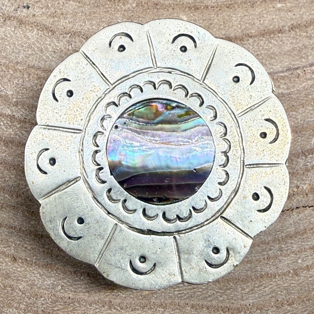 Vintage Mexico Alpaca Silver Abalone Inlay Pill Box Scalloped Trinket Case